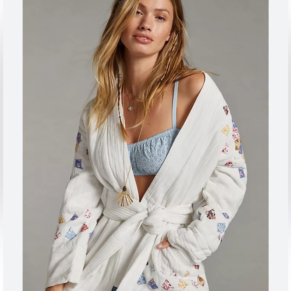 NWT Anthropologie White Cotton Gauze Kimono/Robe with Hand Patchwork